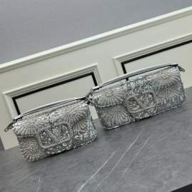 Picture of Valentino Handbags _SKUfw141811195fw